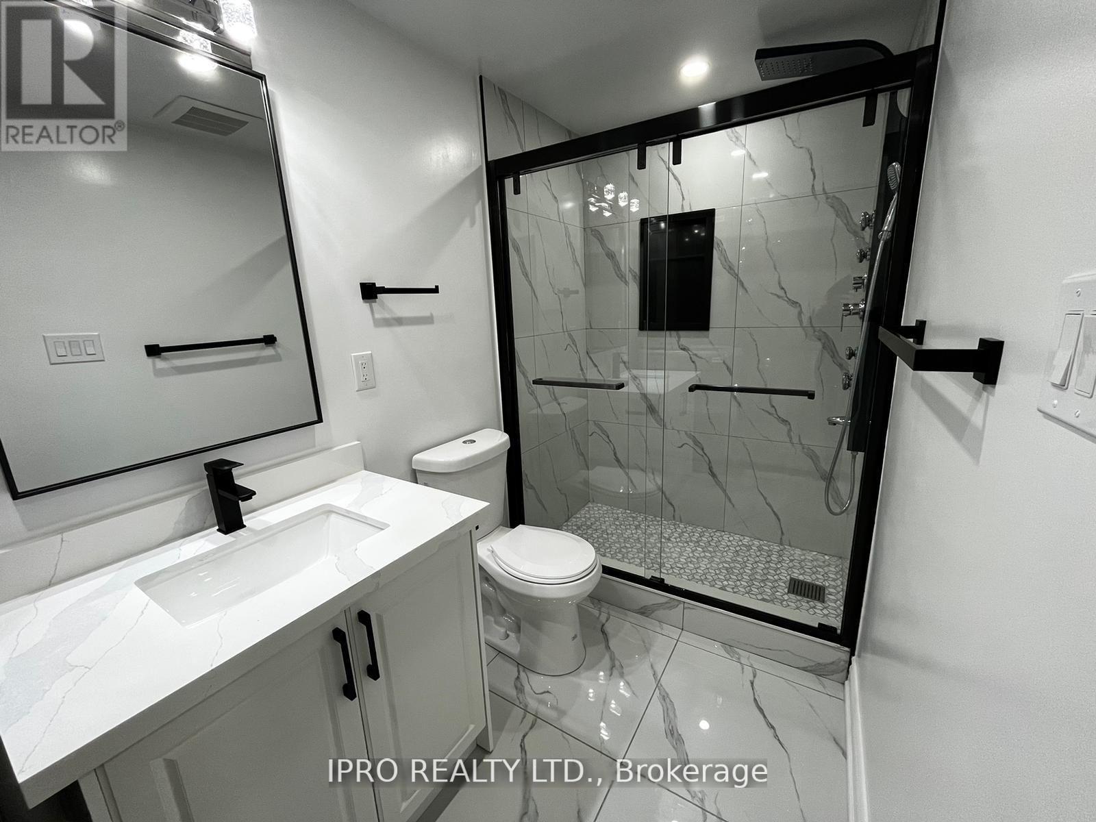 124 Casabel Drive, Vaughan, Ontario  L6A 3L8 - Photo 28 - N12148977