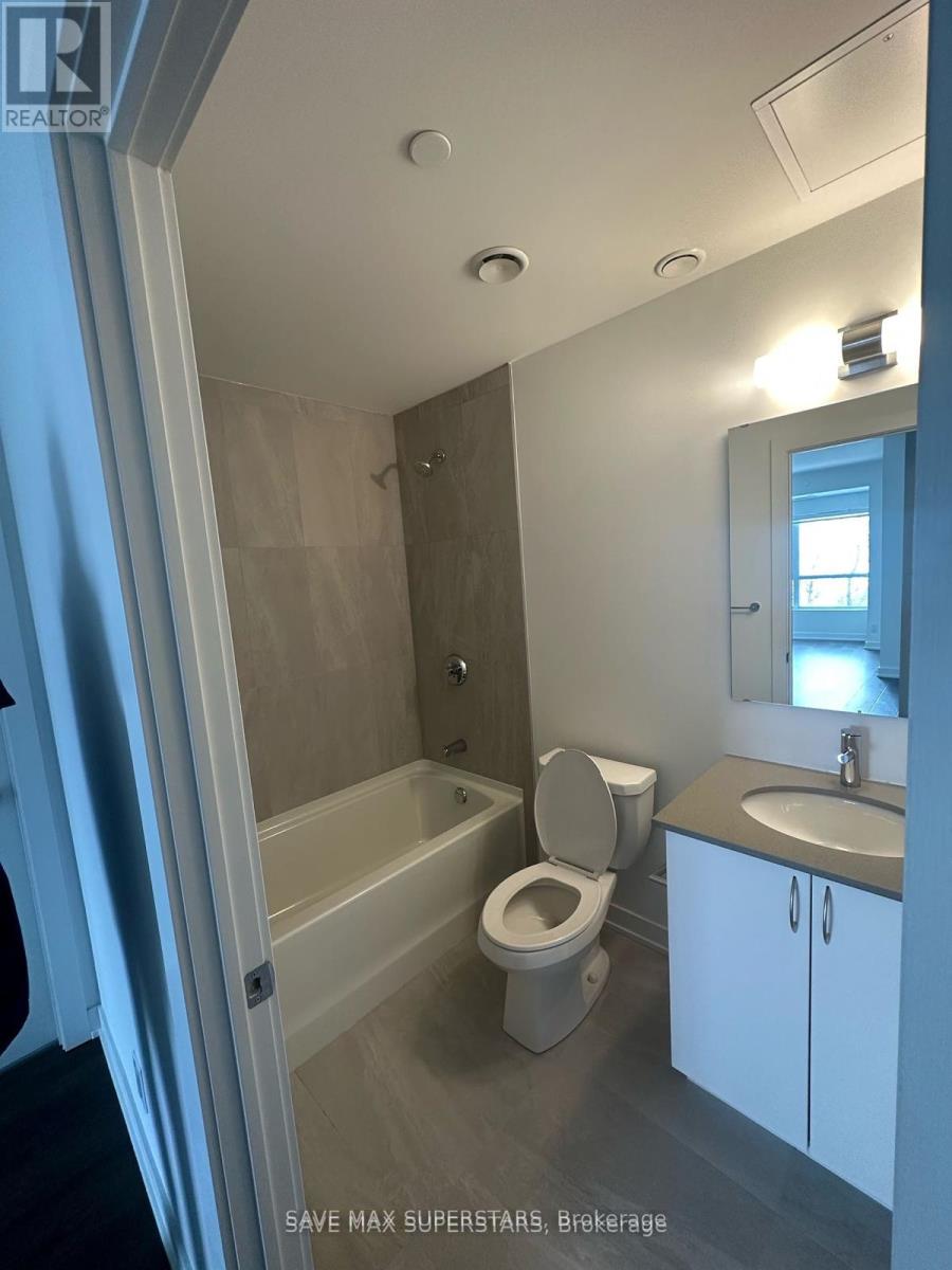 209 - 56 Lakeside Terrace E, Barrie, Ontario  L4M 7B9 - Photo 3 - S12148980