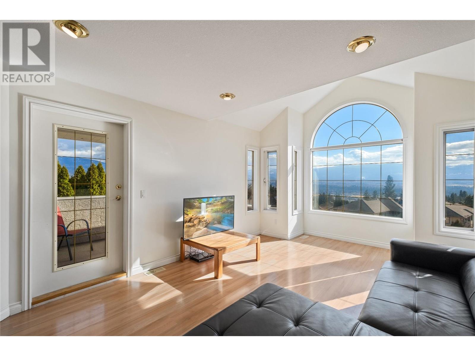 2368 Nahanni Court, Kelowna, British Columbia  V1V 1N1 - Photo 11 - 10348024