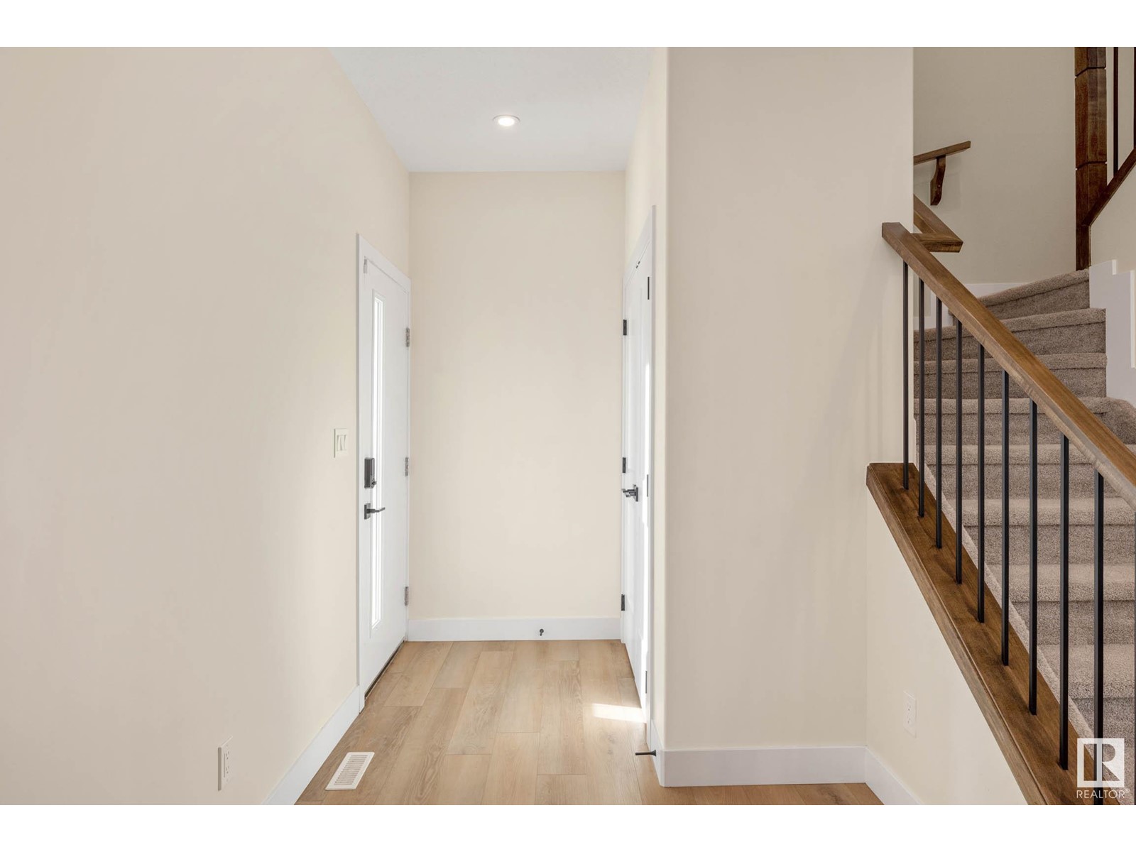 Property at 374 BLUFF CV image 3