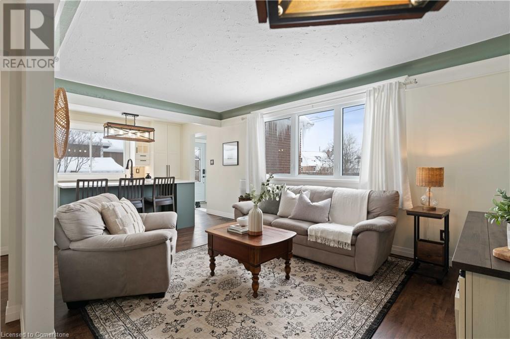 18 Flanders Avenue, St. Catharines, Ontario  L2M 5X3 - Photo 12 - 40710410