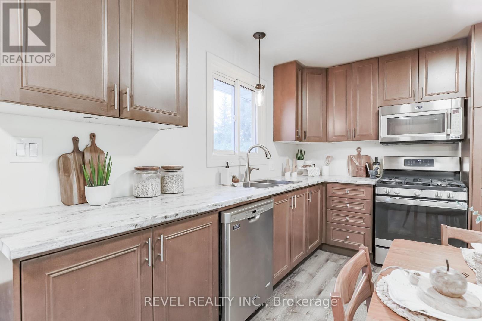 3880 Highway 35, Kawartha Lakes, Ontario K0M 1G0 - Photo 7 - X12149008