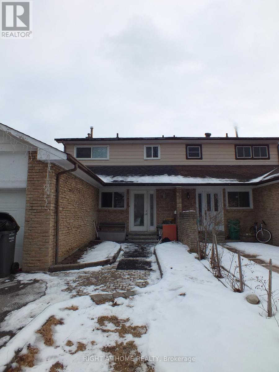522 Cavell Drive, Mississauga, Ontario  L5B 2N9 - Photo 2 - W12148979