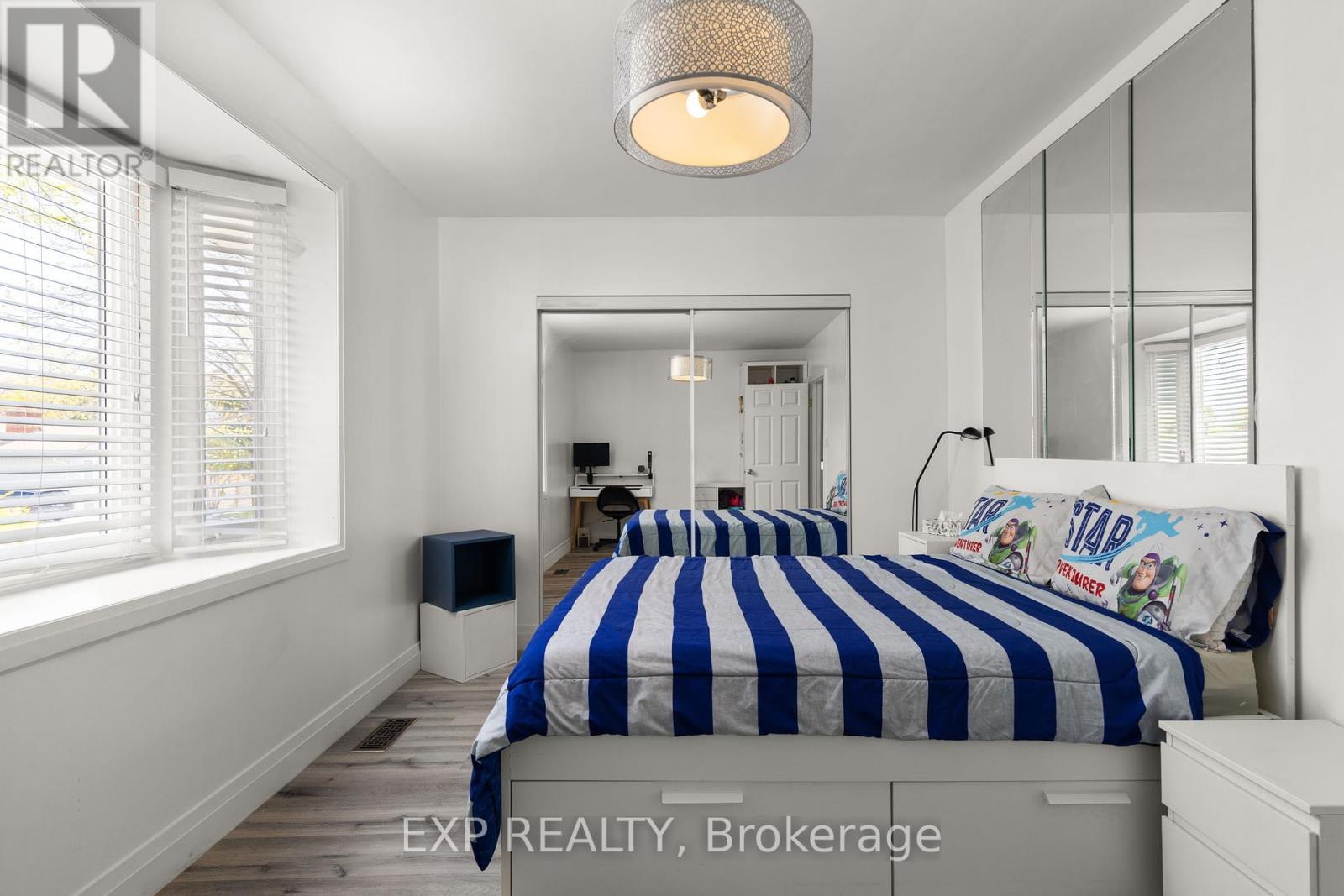 1626 Park Royale Boulevard, Mississauga, Ontario  L5E 2Z8 - Photo 19 - W12148984