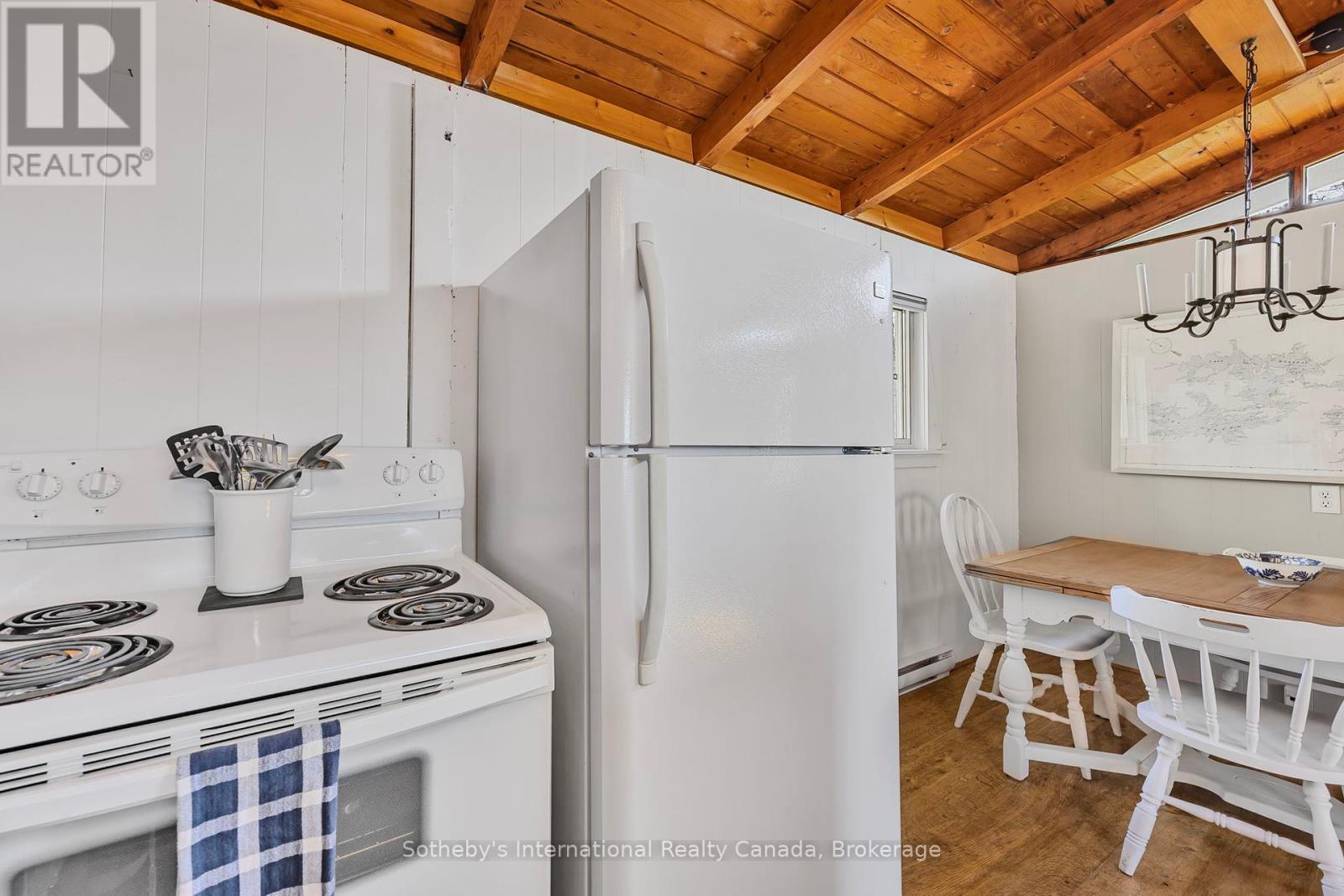 Unit #16 - 1076 Bass Lake Road, Muskoka Lakes, Ontario  P0C 1H0 - Photo 22 - X12147879