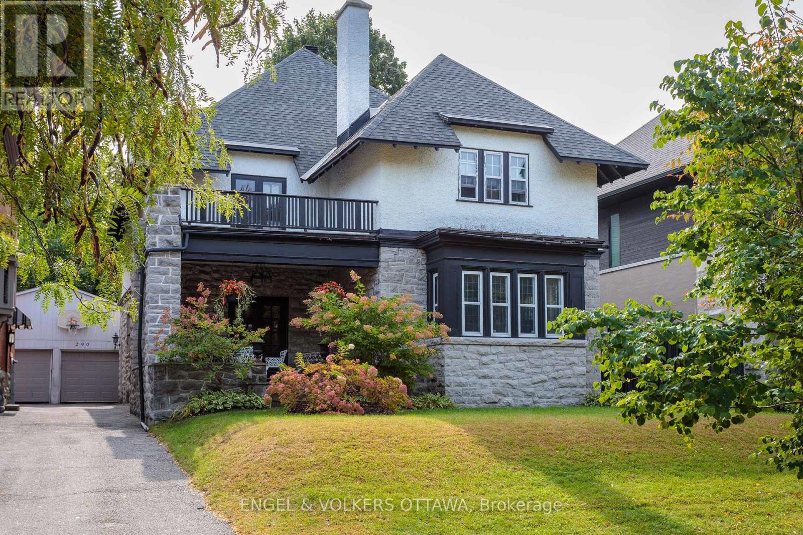 Property at 290 CLEMOW AVENUE image 1