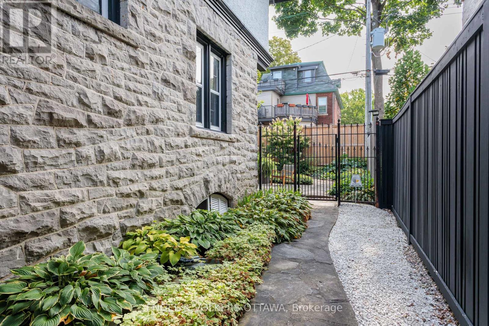 290 Clemow Avenue, Ottawa, Ontario  K1S 2B8 - Photo 42 - X12149021
