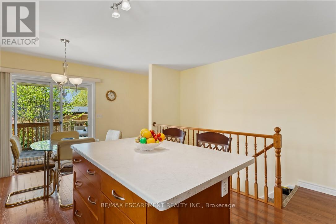 8 Mason Drive, Pelham, Ontario  L0S 1E4 - Photo 12 - X12148966