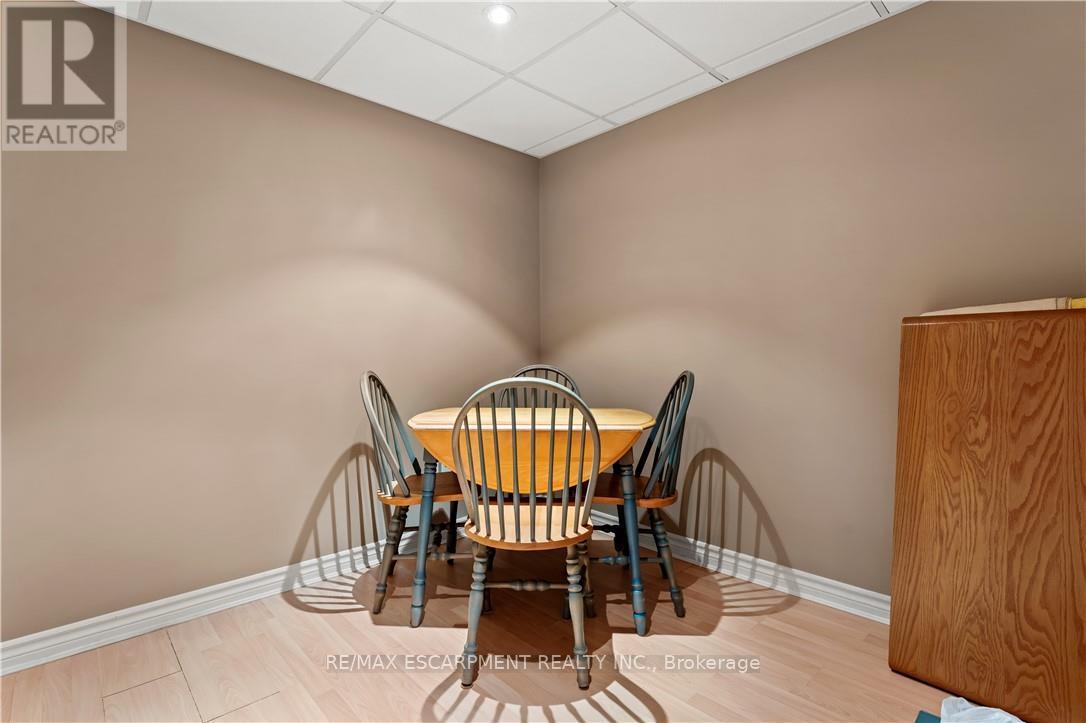 8 Mason Drive, Pelham, Ontario  L0S 1E4 - Photo 26 - X12148966