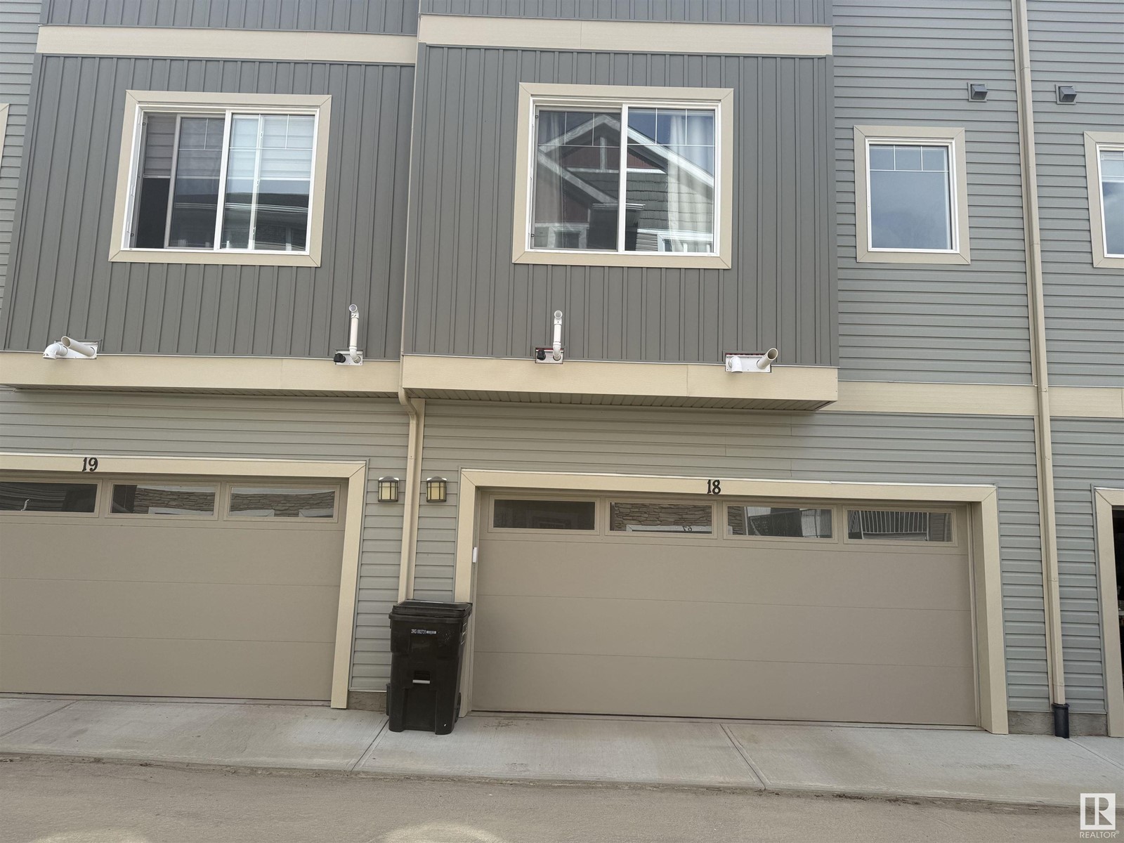 #18 13139 205 St Nw, Edmonton, Alberta  T5S 0J2 - Photo 2 - E4435797