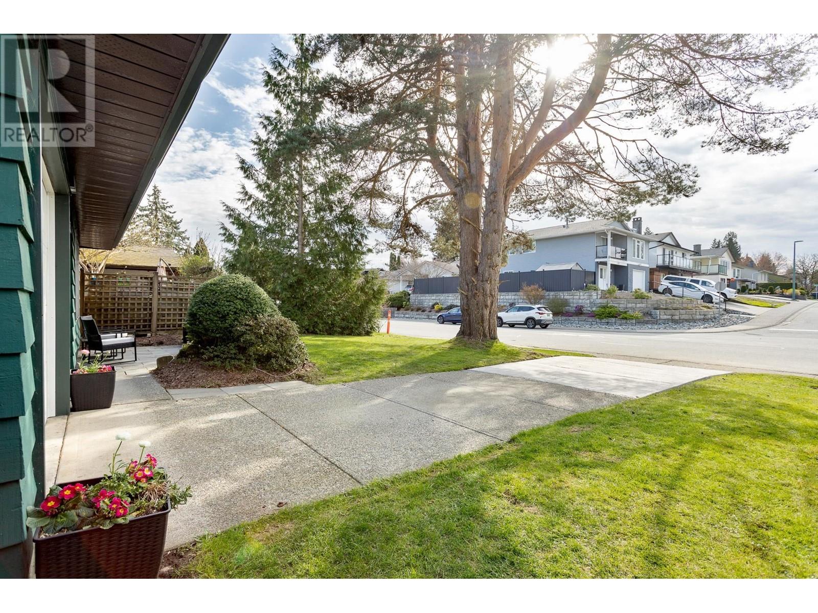 1237 Nestor Street, Coquitlam, British Columbia  V3E 1H4 - Photo 4 - R3002992