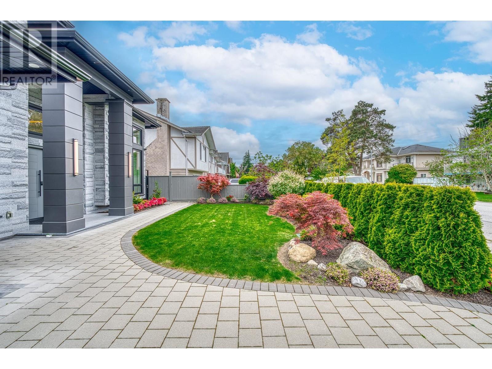 Property at 6699 AZURE ROAD image 3