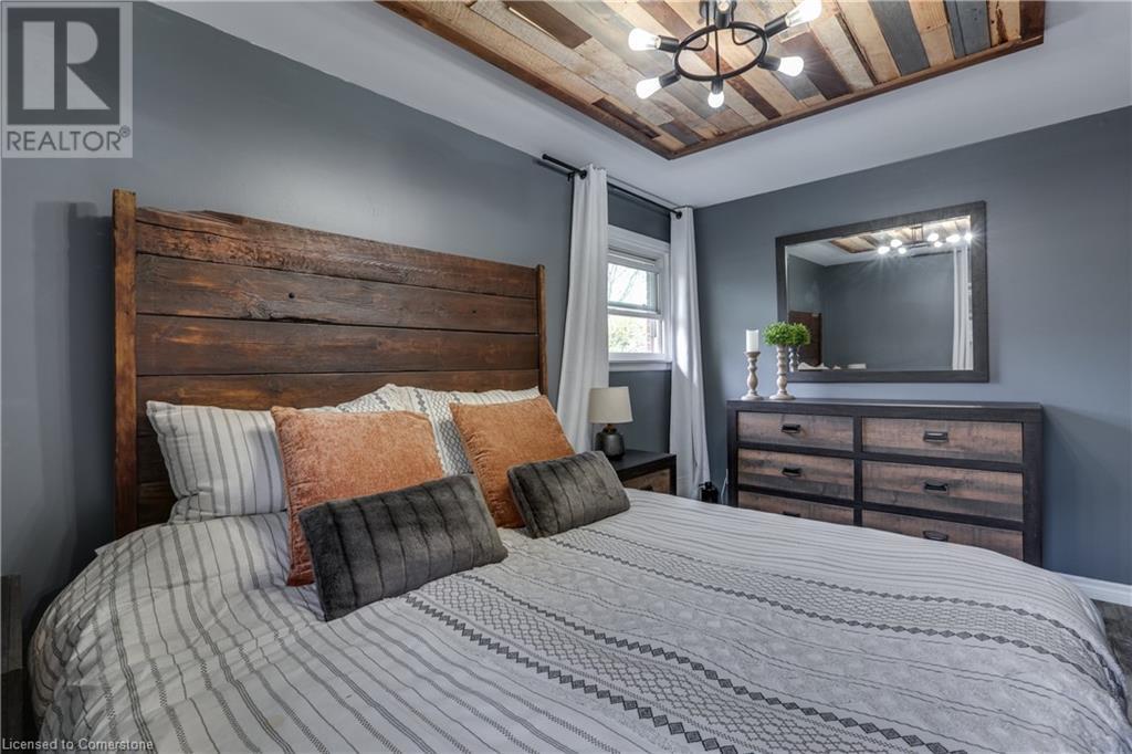 Photo 16 of 39 for 437 Beachwood Avenue