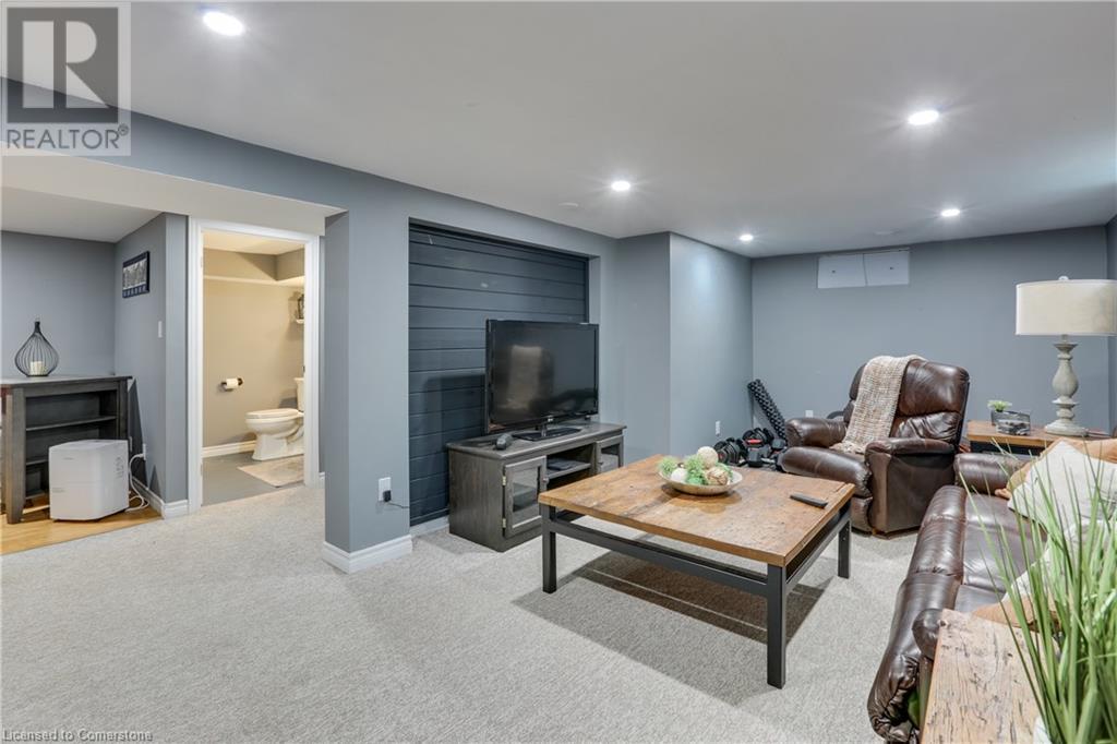 Photo 24 of 39 for 437 Beachwood Avenue