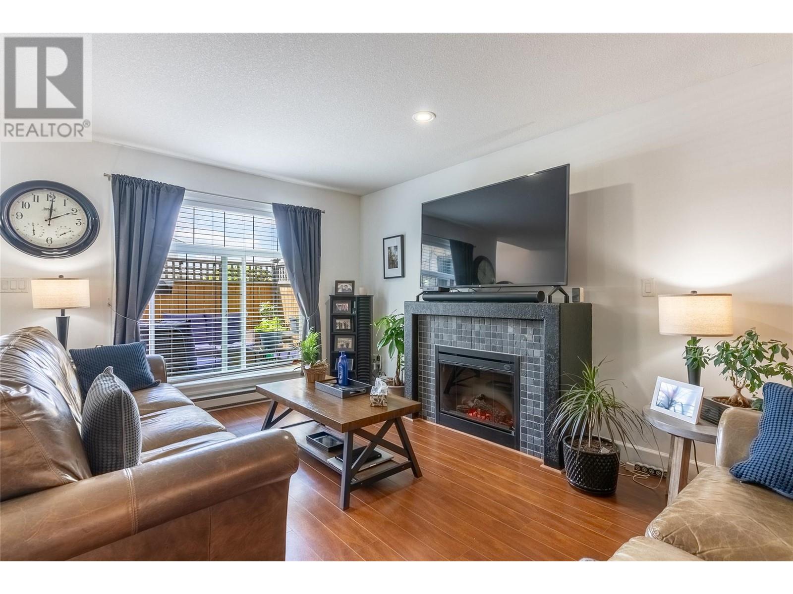 Property at 835 SOUTHILL Street Unit# 2 image 3