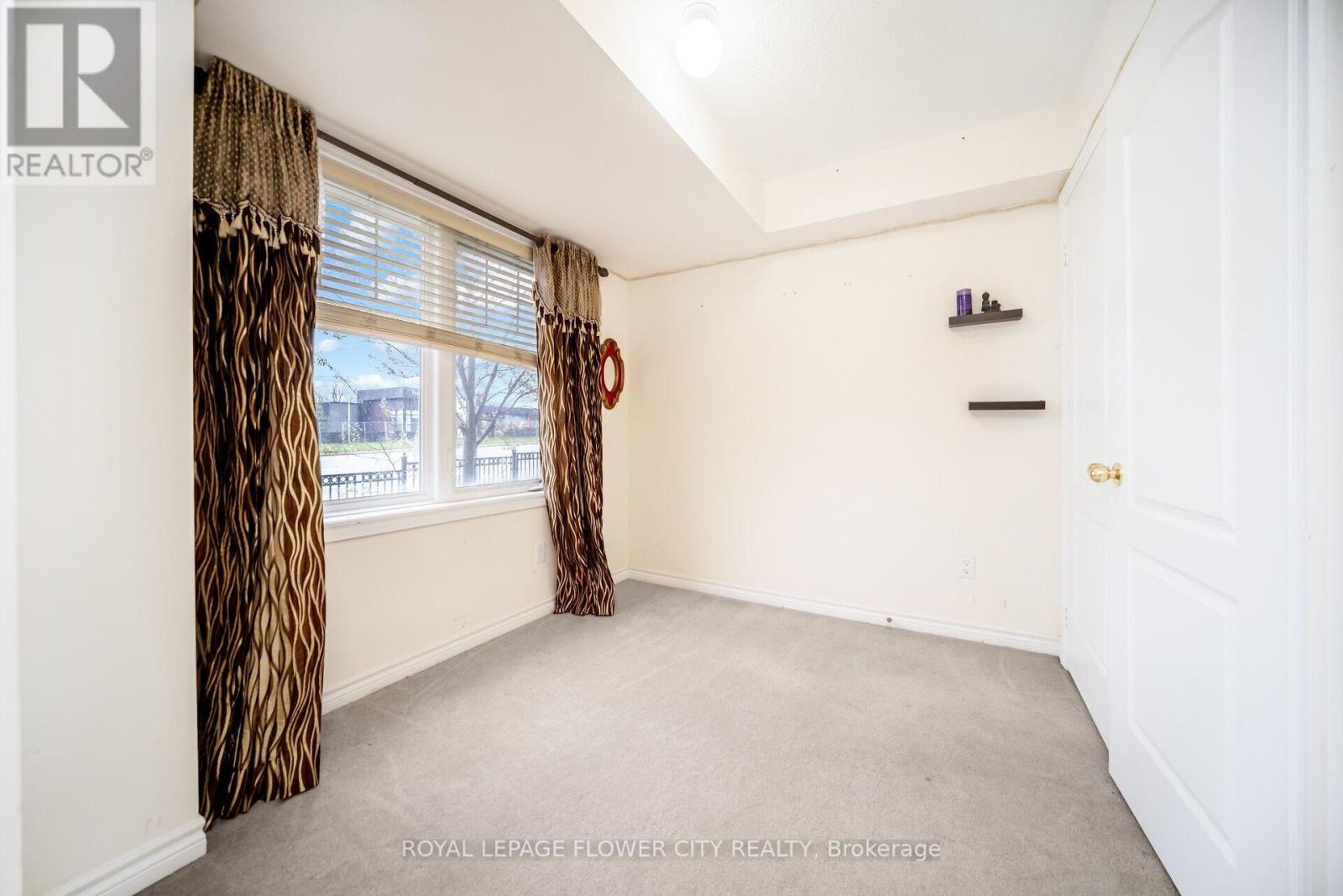 82 Magdalene Crescent, Brampton, Ontario  L6Z 0G7 - Photo 43 - W12036894