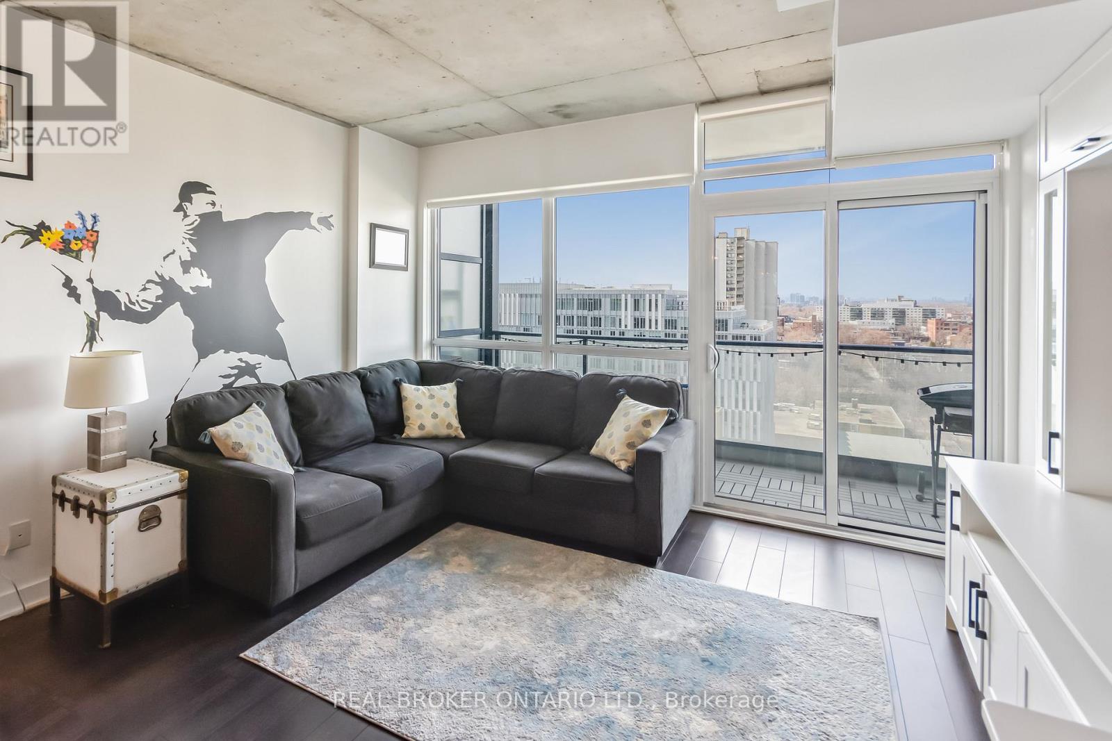 1407 - 210 Simcoe Street, Toronto, Ontario  M5T 1T4 - Photo 17 - C12149001