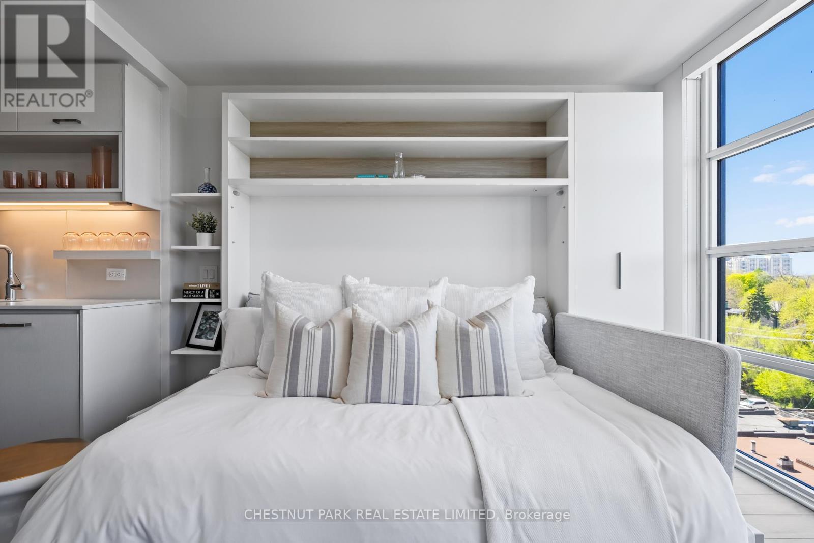 805 - 170 Chiltern Hill Road, Toronto, Ontario  M6C 0A9 - Photo 11 - C12149007