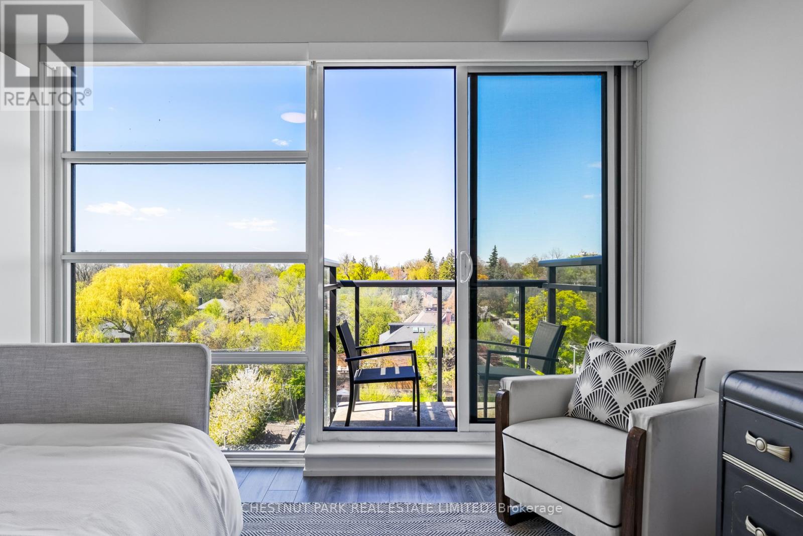 805 - 170 Chiltern Hill Road, Toronto, Ontario  M6C 0A9 - Photo 13 - C12149007