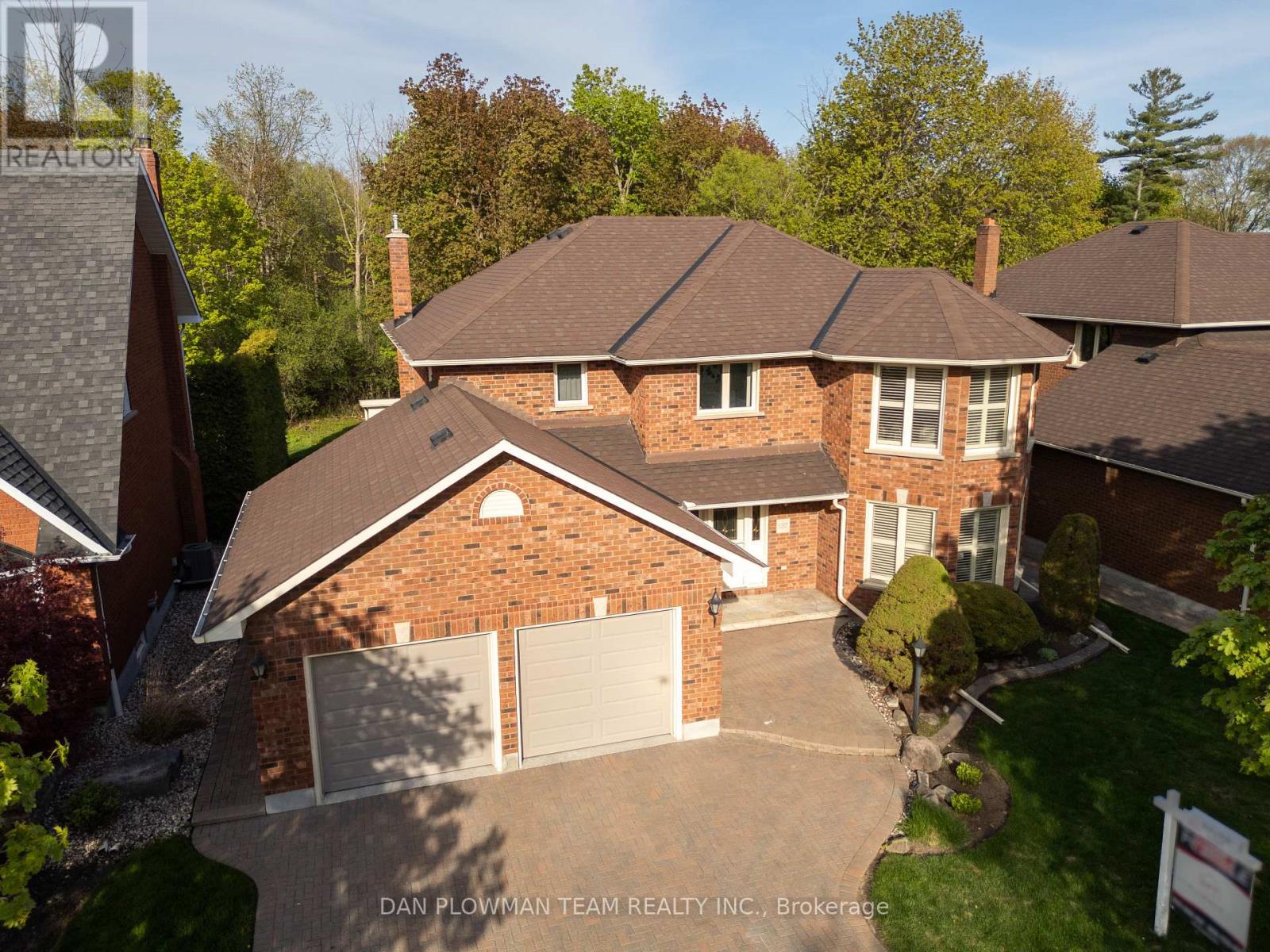 132 SAMAC TRAIL, Oshawa, Ontario