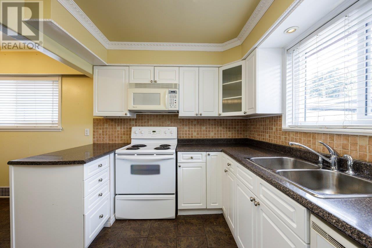 1303 Edinburgh Street, New Westminster, British Columbia  V3M 2W1 - Photo 7 - R3002797