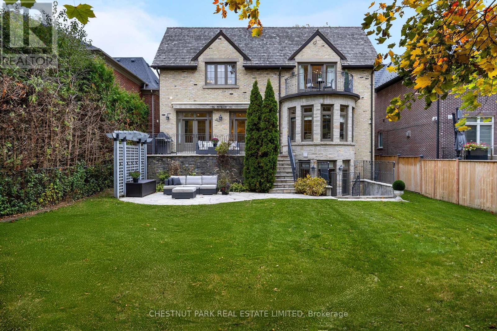 269 St Leonard's Avenue, Toronto, Ontario  M4N 1K9 - Photo 18 - C12148885
