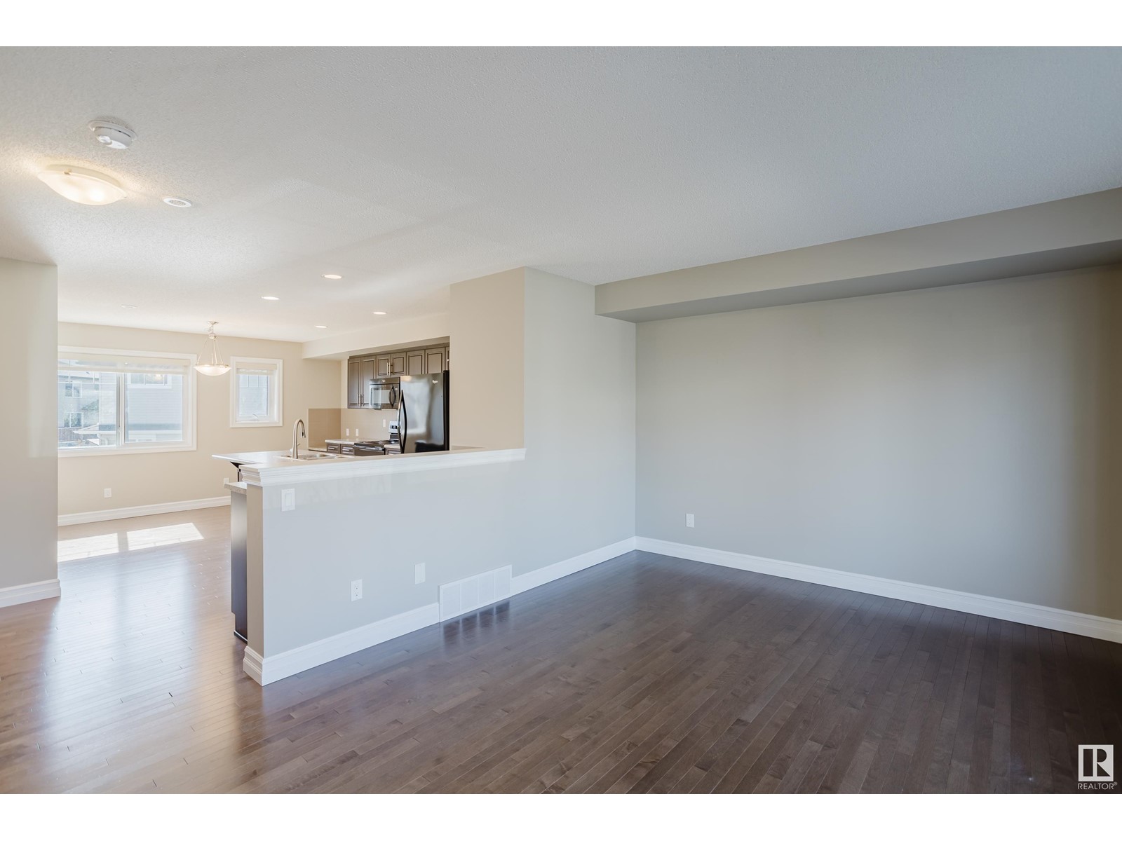 5311 3 Av Sw, Edmonton, Alberta  T6X 0W7 - Photo 5 - E4436436