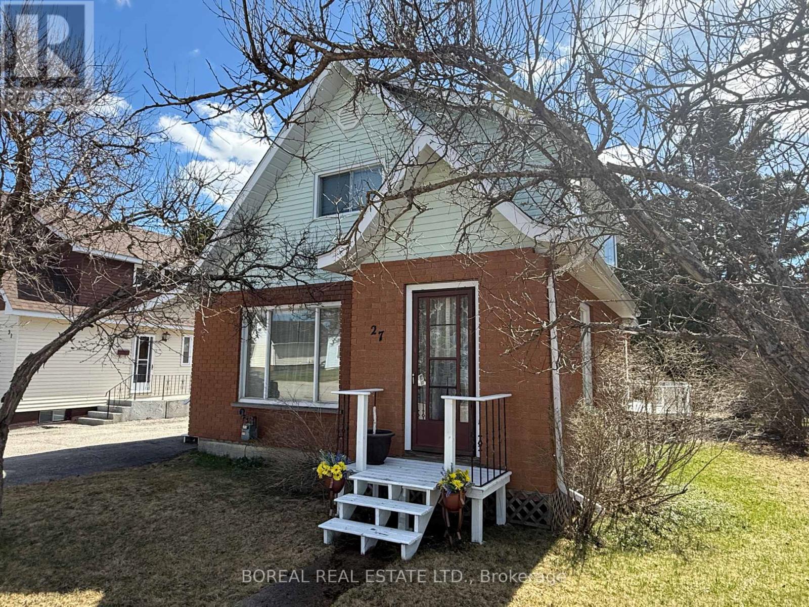 Property at 27 SIXTH STREET image 2