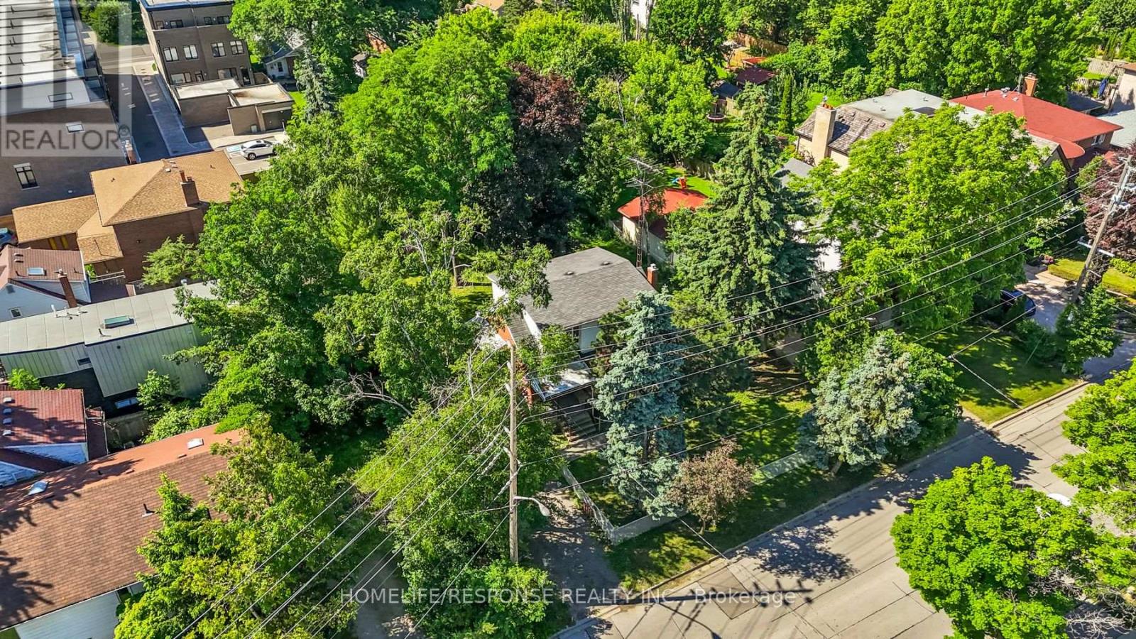 211 Bering Avenue, Toronto, Ontario  M8Z 3A4 - Photo 2 - W12149002