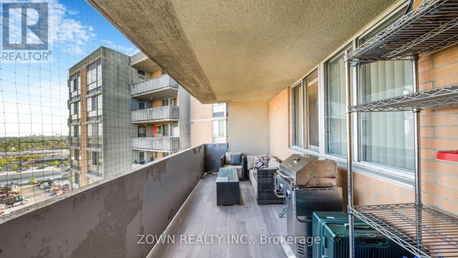 2210 - 10 Martha Eaton Way, Toronto, Ontario  M6M 5B3 - Photo 14 - W12149036