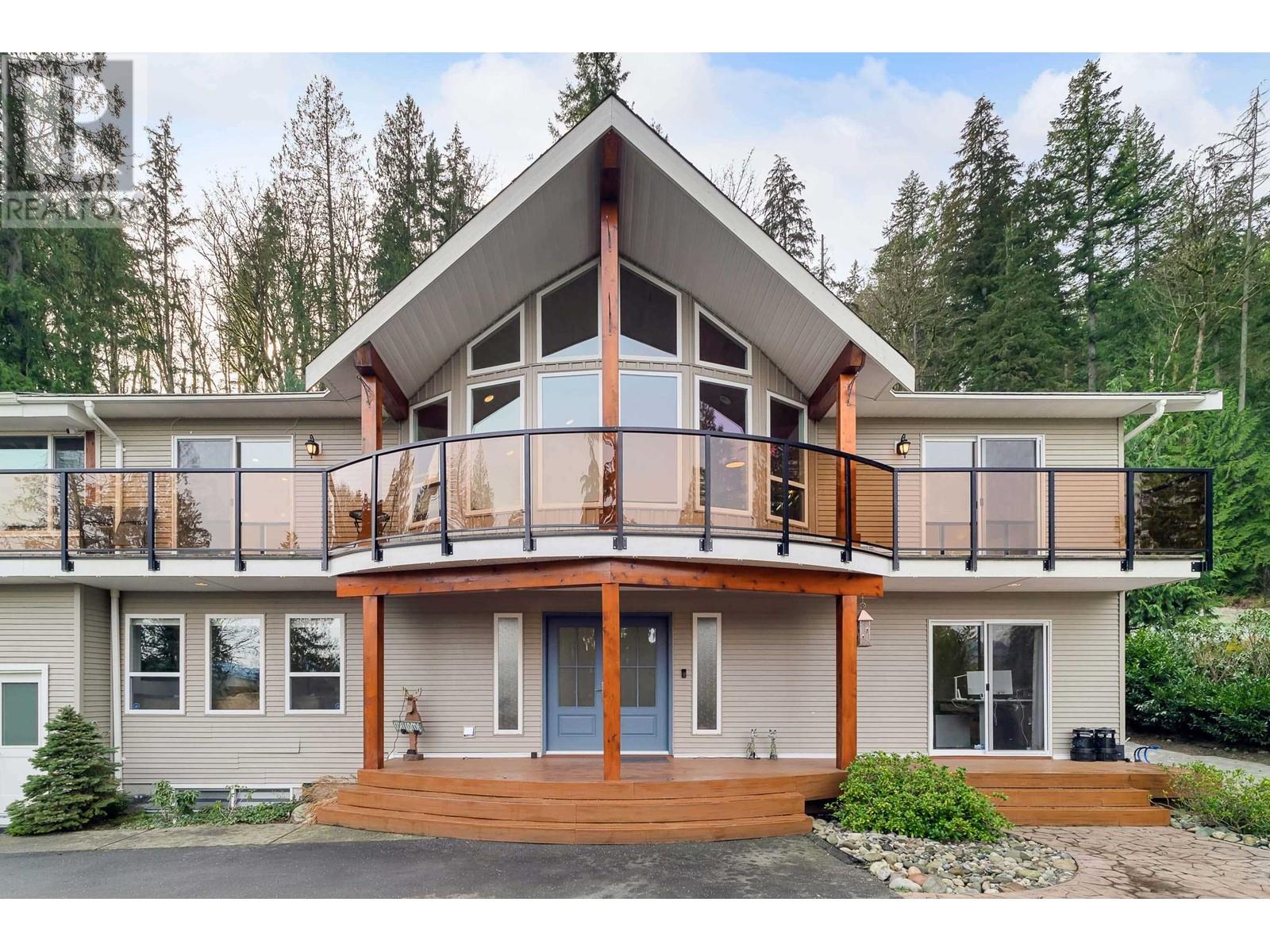 Property at 26560 CUNNINGHAM AVENUE image 3