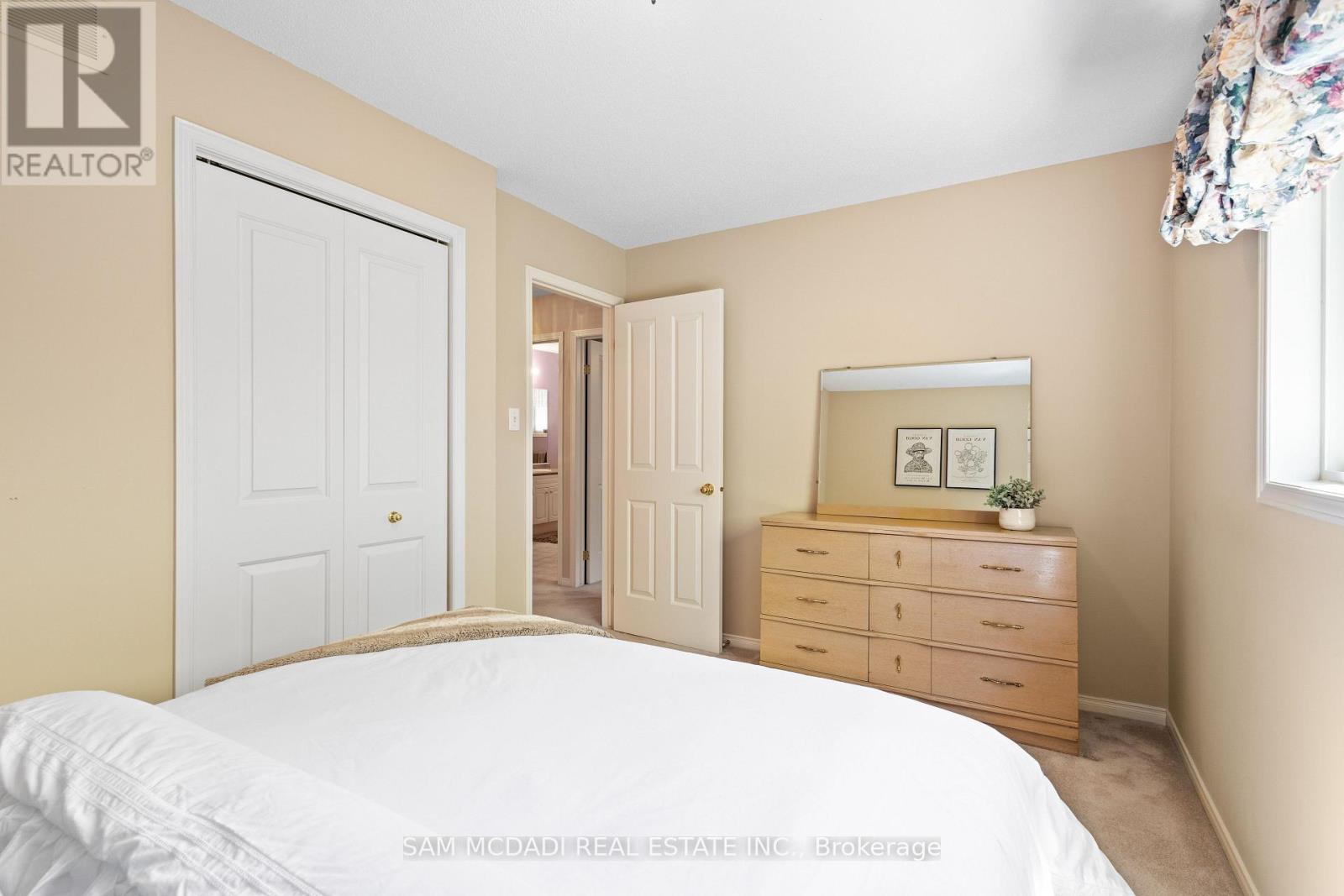 18 Naples Boulevard, Hamilton (Barnstown), Ontario  L9B 2J2 - Photo 29 - X12149018