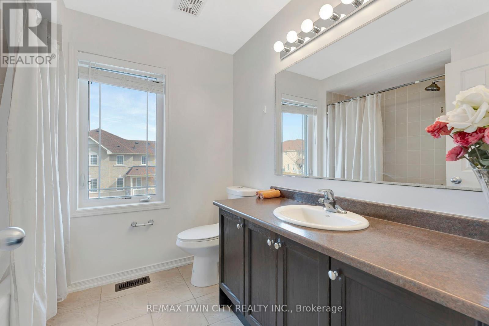 241 Thomas Avenue, Brantford, Ontario  N3S 0E1 - Photo 21 - X12149023