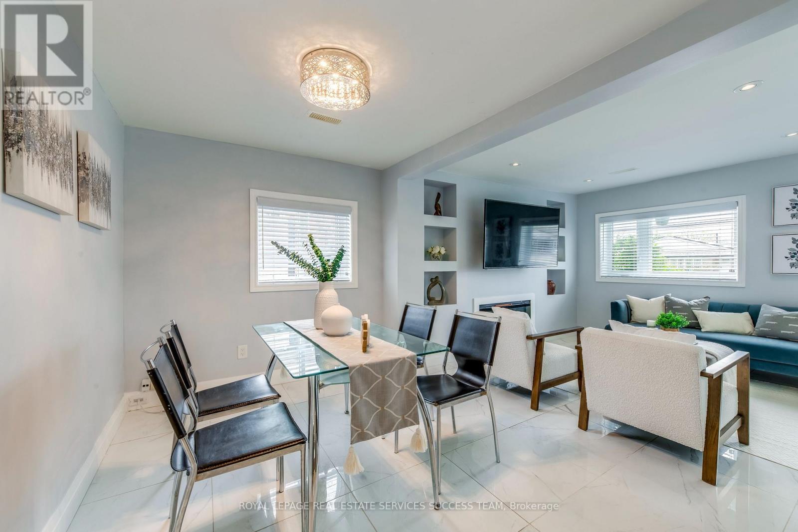 706 West 5th Street, Hamilton (Rolston), Ontario  L9C 3R2 - Photo 13 - X12149030
