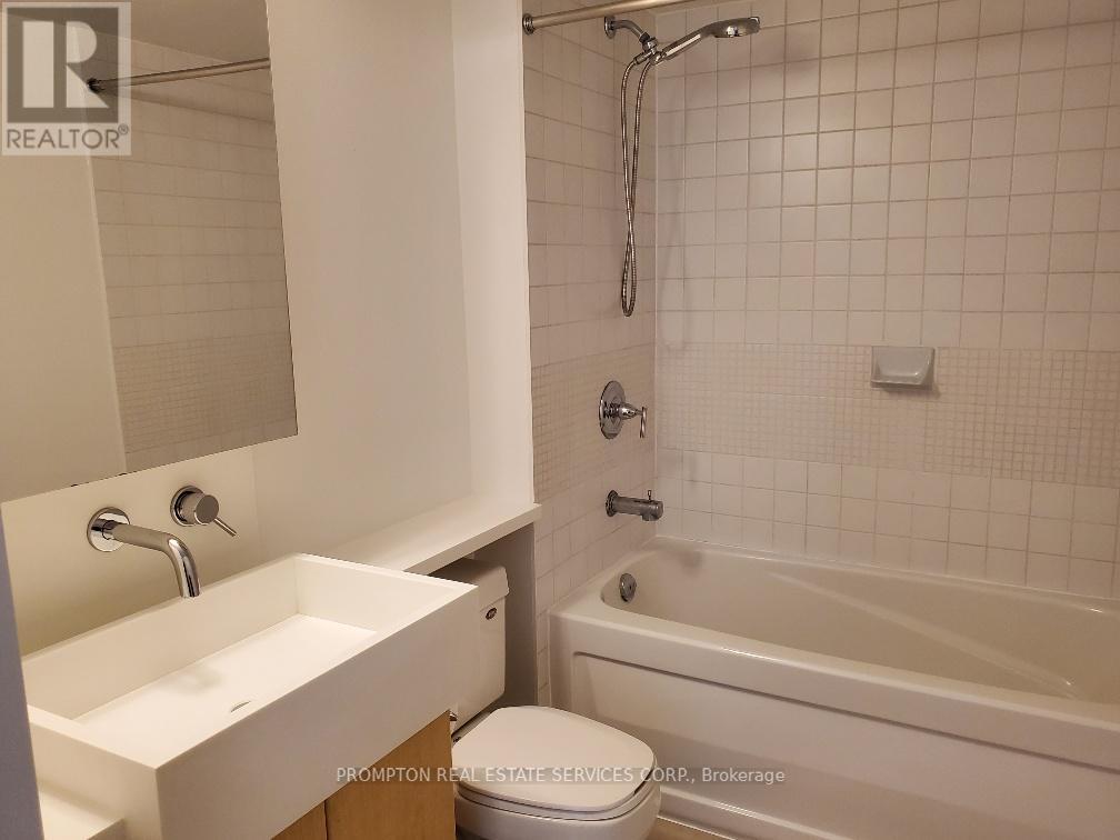 516 - 11 Brunel Court, Toronto (Waterfront Communities), Ontario  M5V 3Y3 - Photo 5 - C12147565