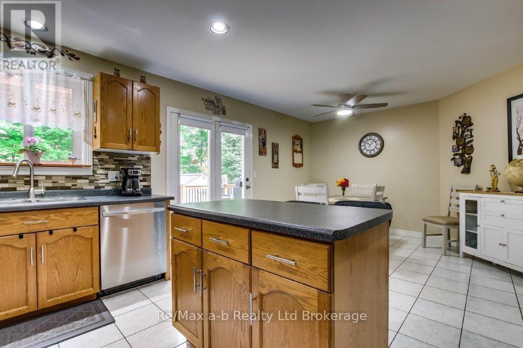25 Pembers Pass, Woodstock, Ontario  N4S 8Z5 - Photo 11 - X12149088