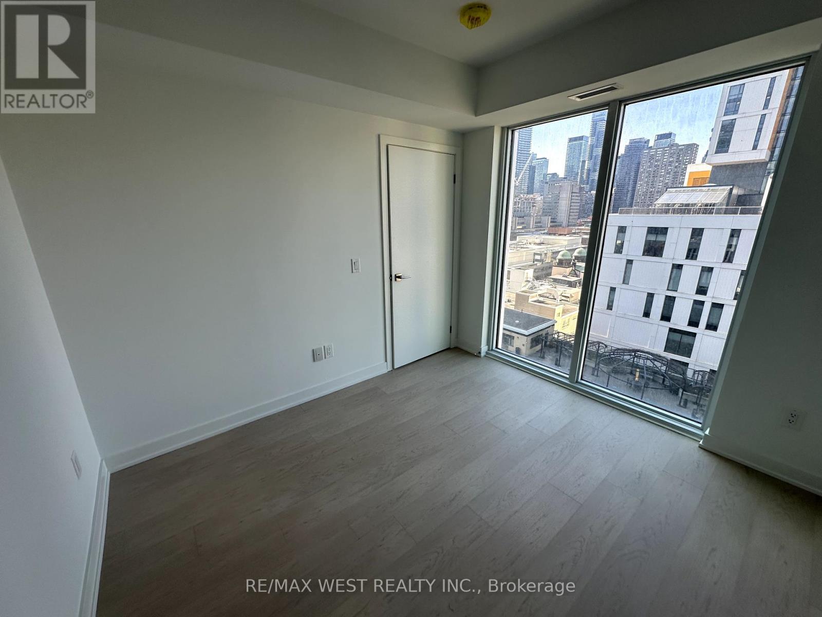 1105 - 252 Church Street, Toronto, Ontario  M5B 1Z2 - Photo 10 - C12149056