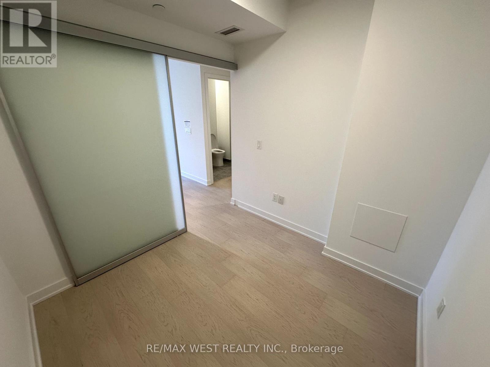1105 - 252 Church Street, Toronto, Ontario  M5B 1Z2 - Photo 13 - C12149056