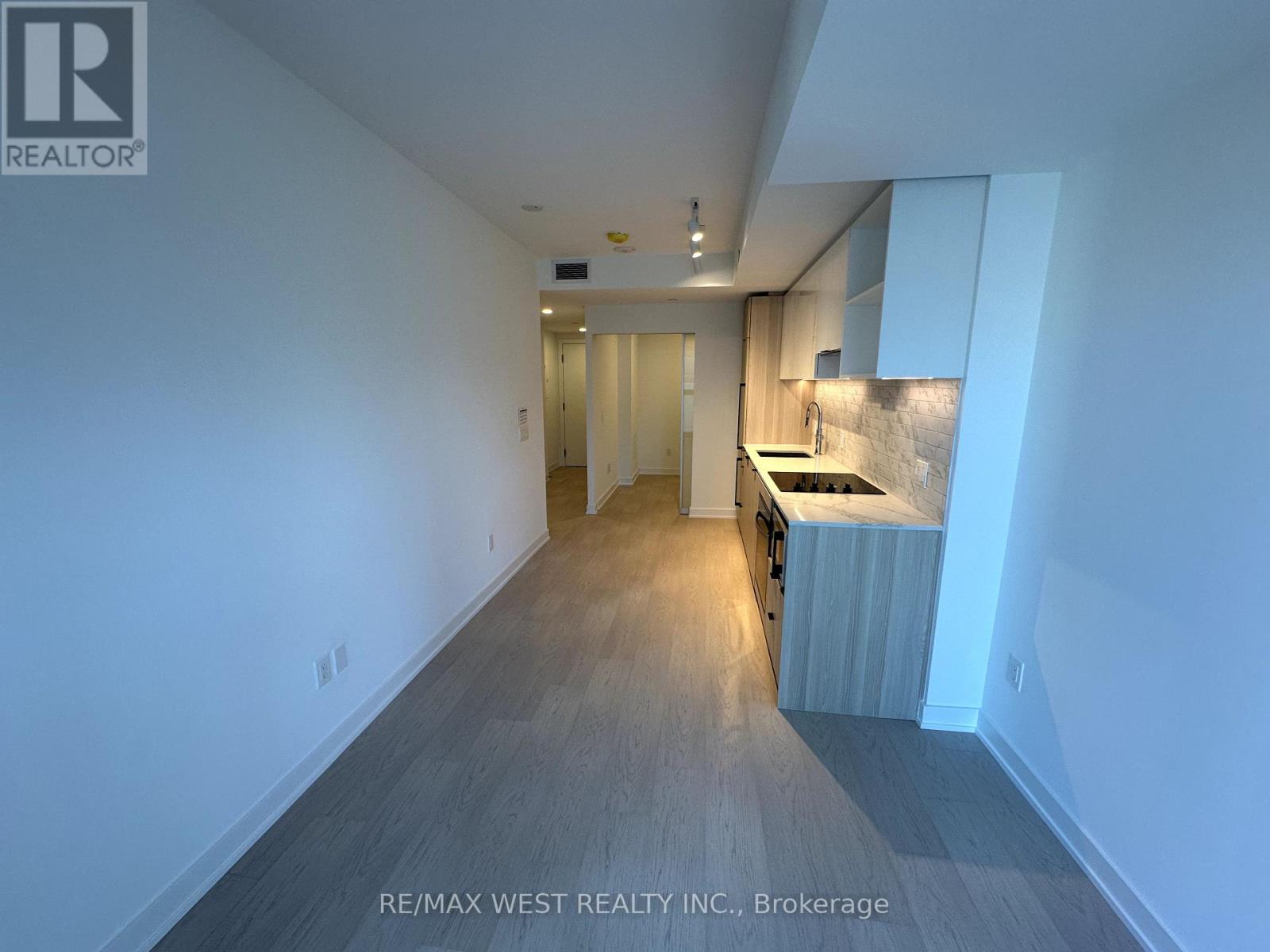 1105 - 252 Church Street, Toronto, Ontario  M5B 1Z2 - Photo 5 - C12149056