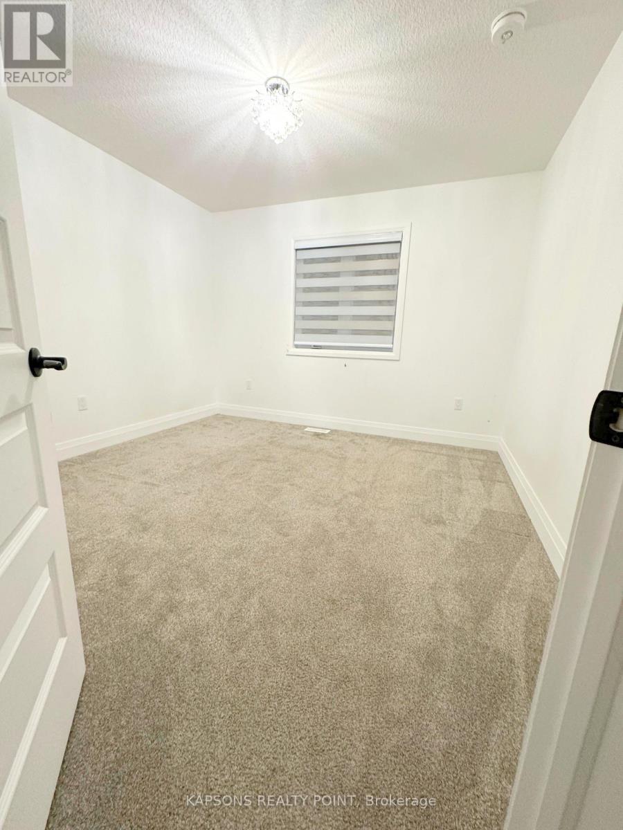 602 Ketter Way, Plympton-Wyoming, Ontario  N0N 1T0 - Photo 21 - X12144203