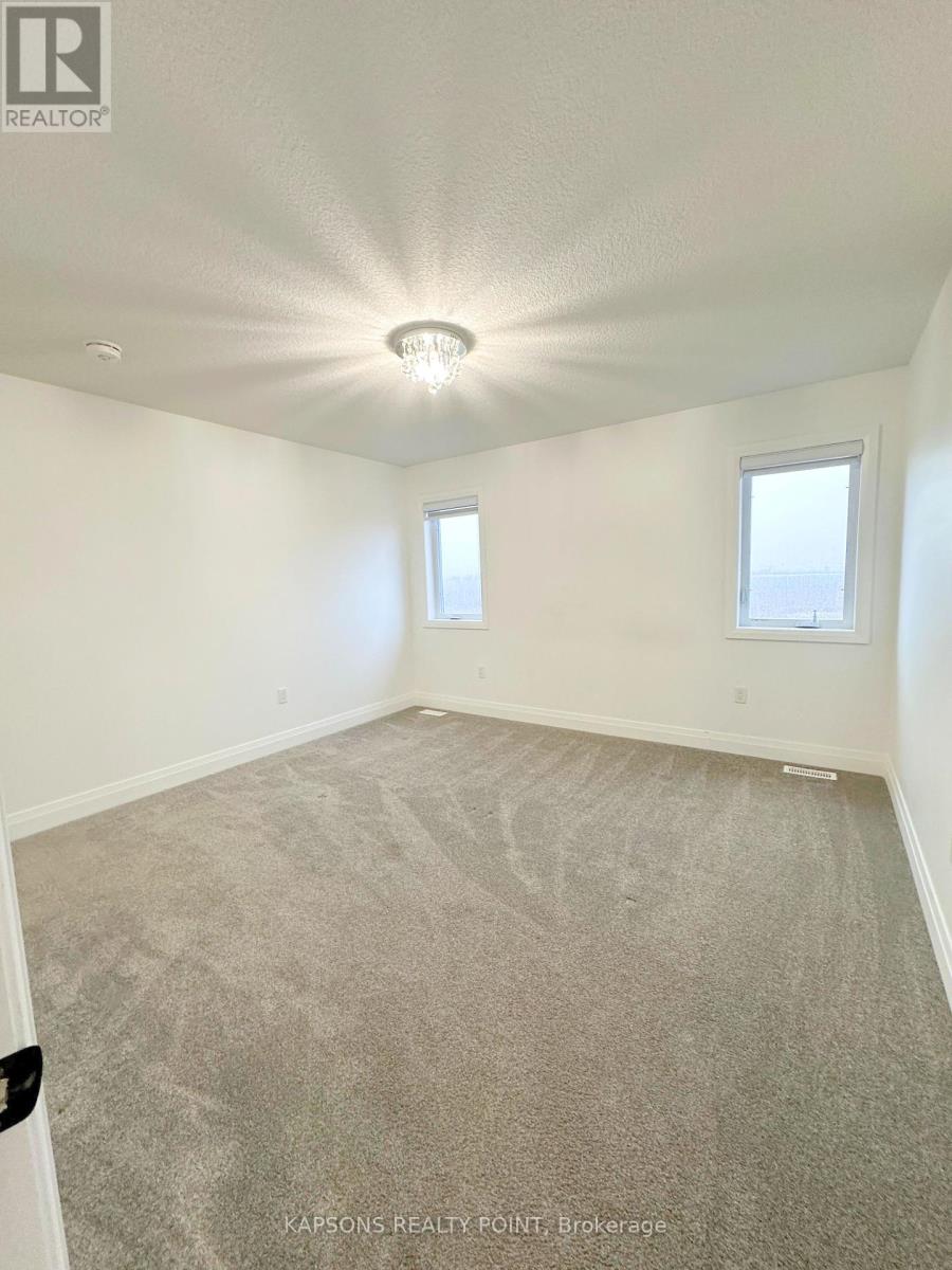 602 Ketter Way, Plympton-Wyoming, Ontario  N0N 1T0 - Photo 17 - X12144203