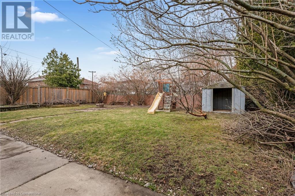 494 East 37th Street, Hamilton, Ontario  L8V 4B9 - Photo 24 - 40728870