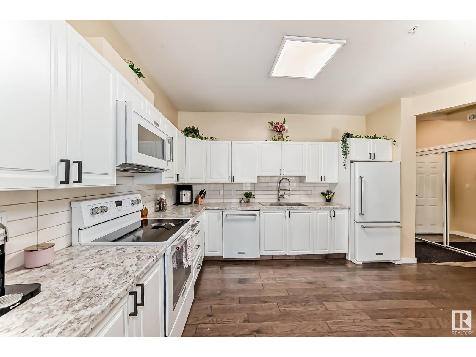 #103 10033 110 St Nw, Edmonton, Alberta  T5K 1J5 - Photo 5 - E4435369