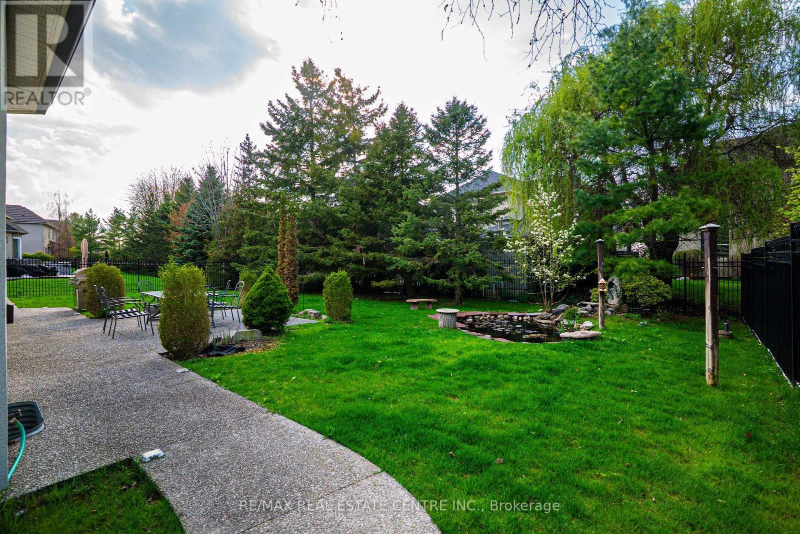 645 Cranleigh Court, Mississauga, Ontario  L5H 4L4 - Photo 46 - W12149097