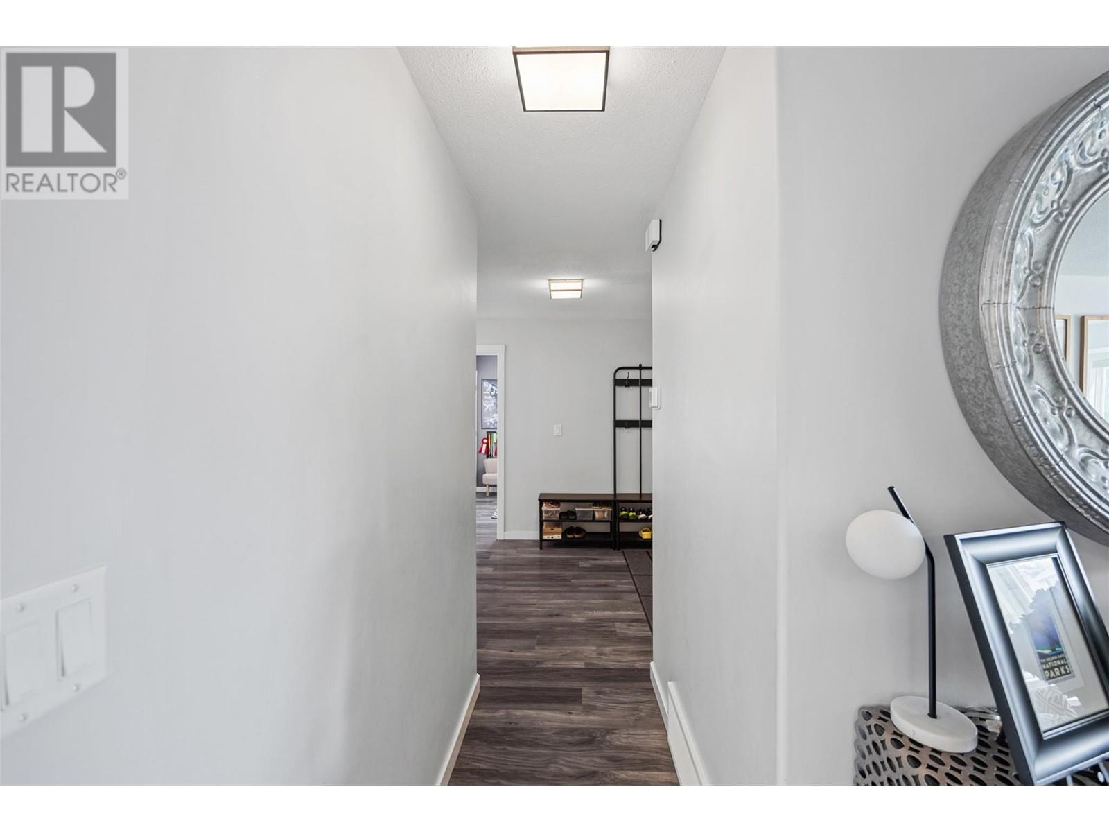 Property at 385 SUNHILL Court image 2