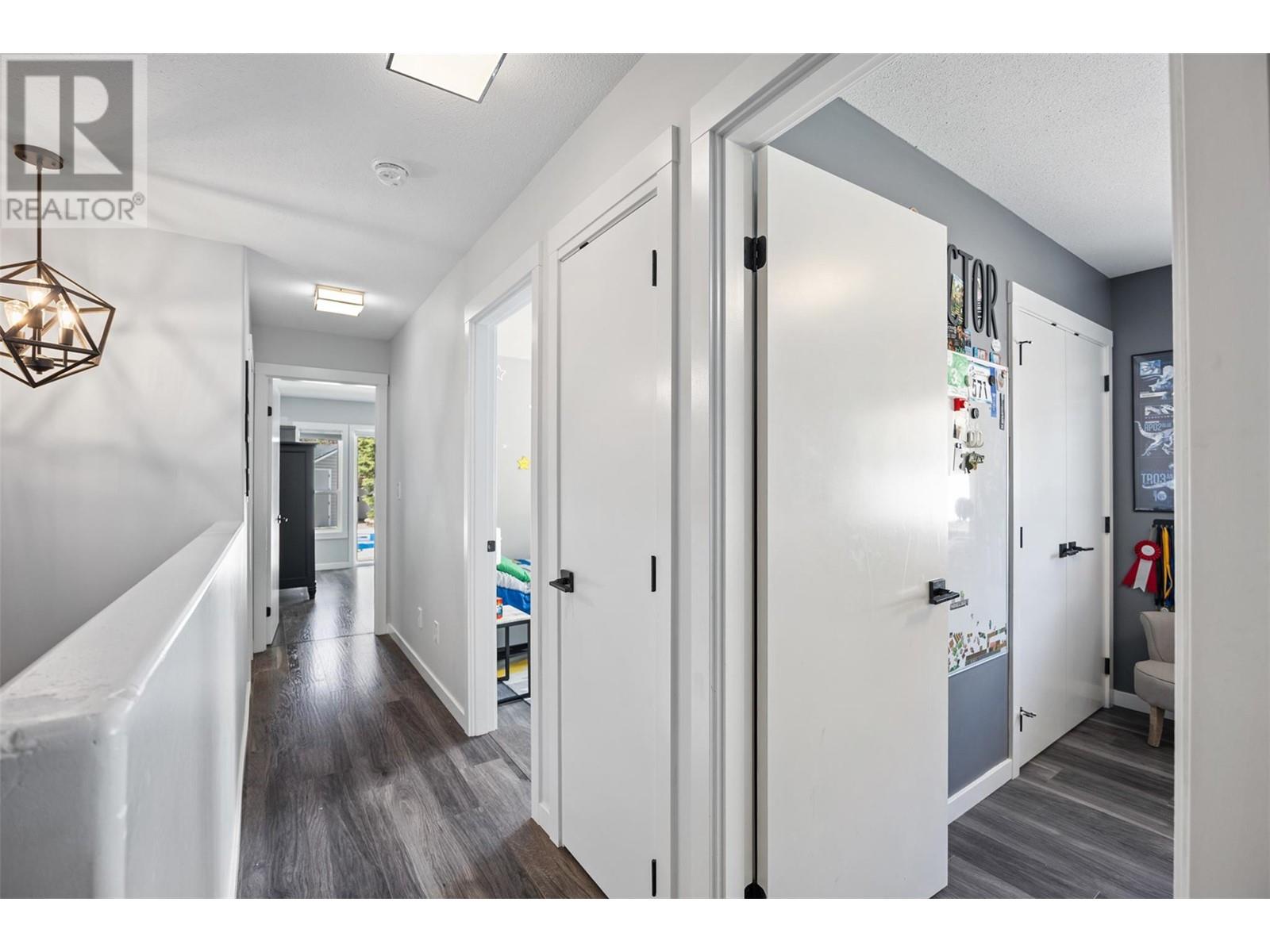 Property at 385 SUNHILL Court image 5