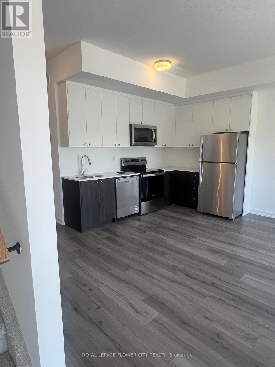 K4 - 40 Palace Street, Kitchener, Ontario  N2E 0L2 - Photo 2 - X12149041