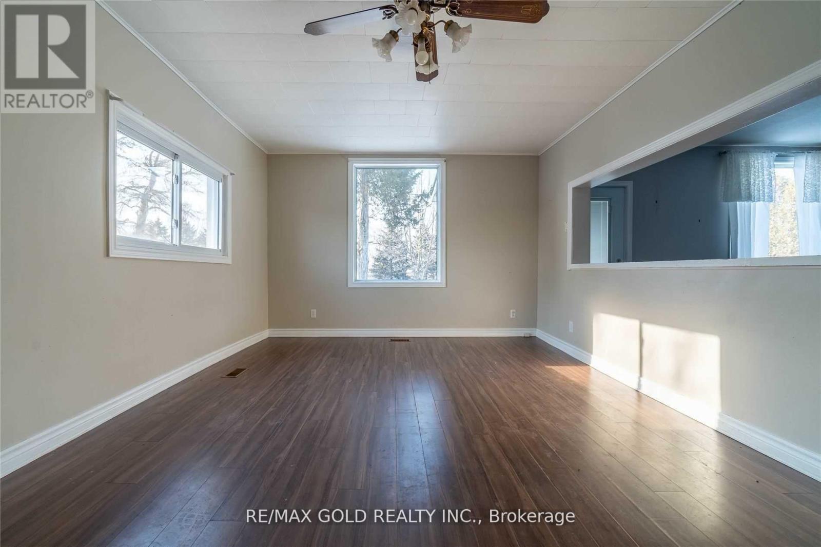 12708 Mclarty Line, Chatham-Kent, Ontario  N0L 2C0 - Photo 12 - X12149071