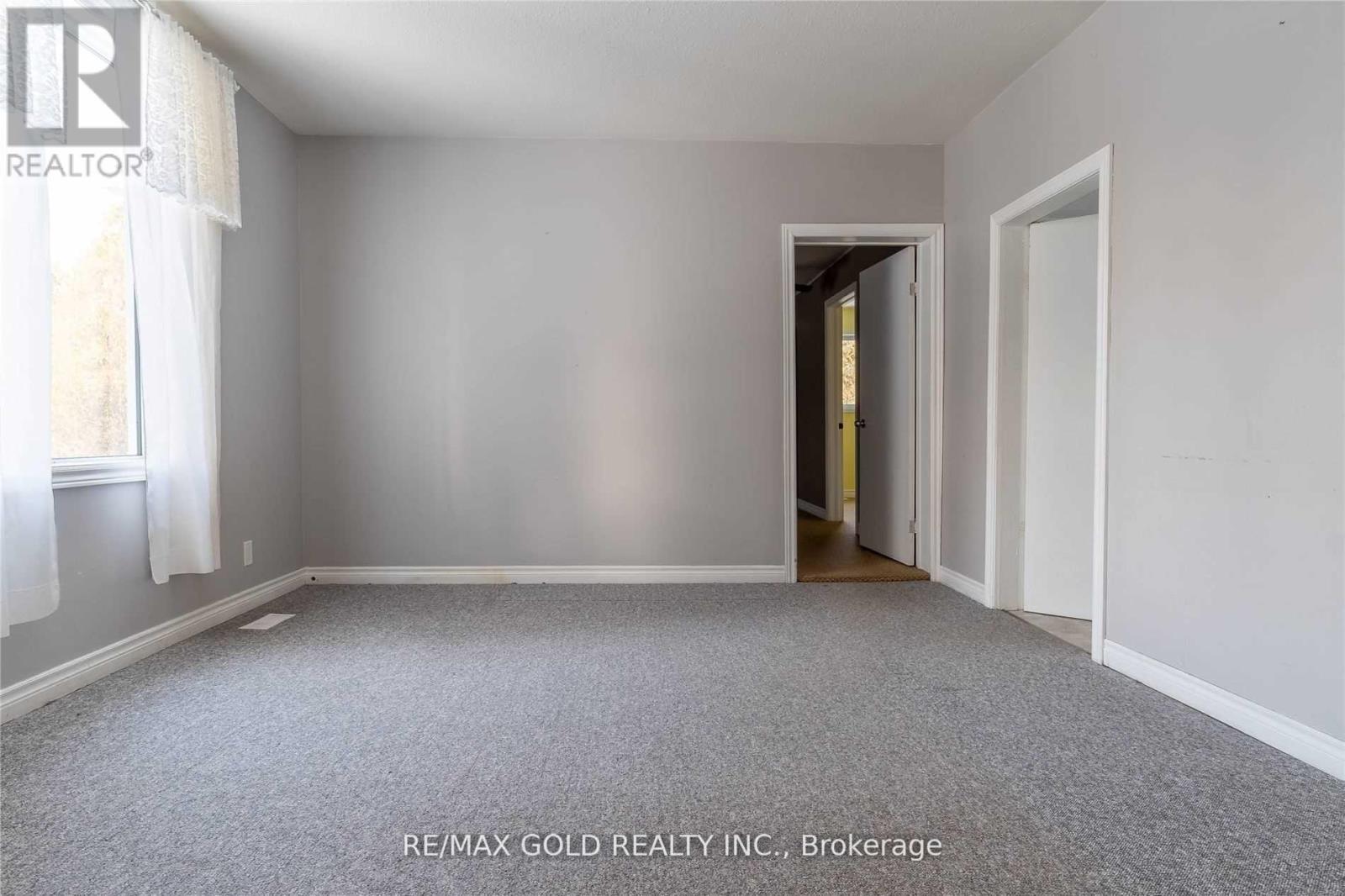 12708 Mclarty Line, Chatham-Kent, Ontario  N0L 2C0 - Photo 17 - X12149071