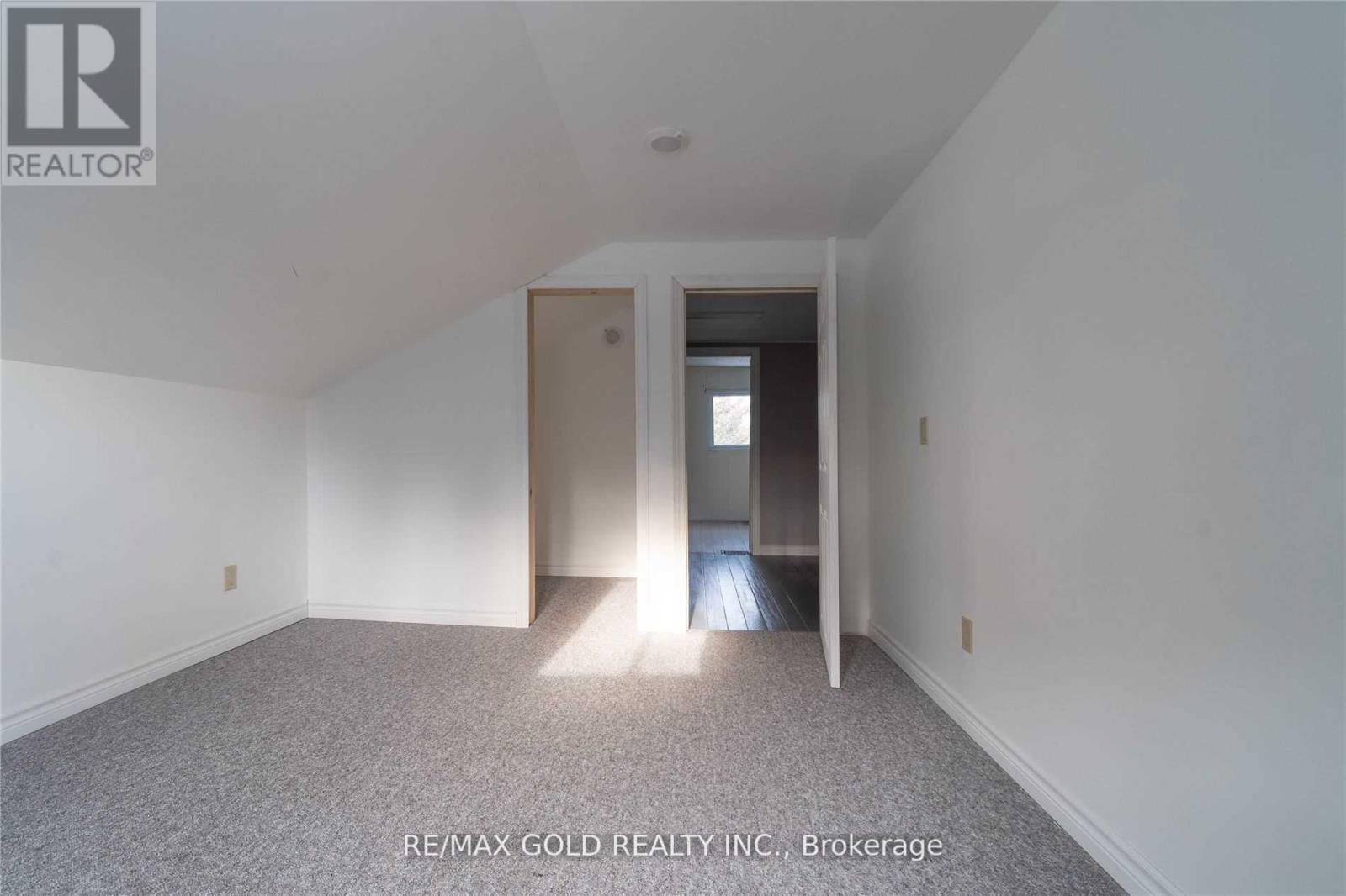 12708 Mclarty Line, Chatham-Kent, Ontario  N0L 2C0 - Photo 25 - X12149071